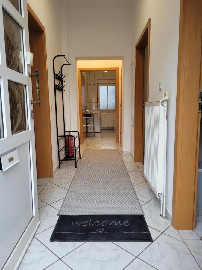 Wohnung In Oberhausen: Zentral & Ruhig, Eigener Eingang Oberhausen  Kültér fotó
