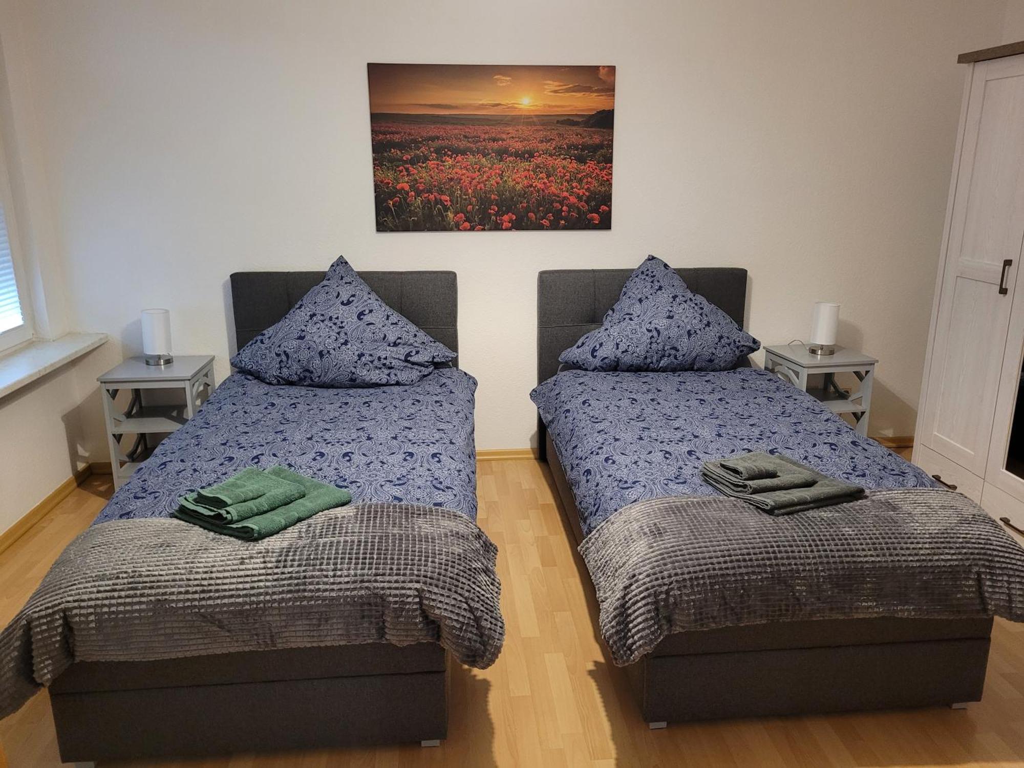 Wohnung In Oberhausen: Zentral & Ruhig, Eigener Eingang Oberhausen  Kültér fotó